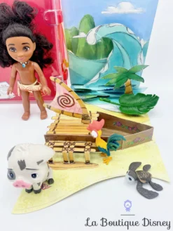 Ensemble De Jeu Coffret Mini Poupée Vaiana Animators Collection Disney Store Pop Up Environnement Valise -Magasin De Décoration Disney coffret valise vaiana animators collection pop up environnement rouge mini poupee disney store 0