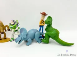 Figurines Toy Story Playset Disney Store 2013 Ensemble De Jeu Lotso Trixie Rex -Magasin De Décoration Disney figurines toy story playset disney store 2013 ensemble de jeu coffret 3