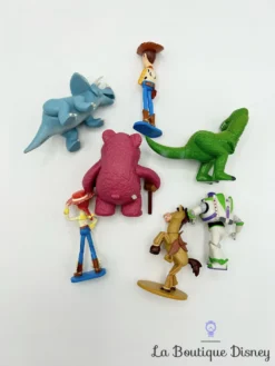 Figurines Toy Story Playset Disney Store 2013 Ensemble De Jeu Lotso Trixie Rex -Magasin De Décoration Disney figurines toy story playset disney store 2013 ensemble de jeu coffret 7
