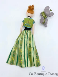 Poupée Chantante Anna La Reine Des Neiges Disney Store Poupée Musicale Robe Verte -Magasin De Décoration Disney poupee musicale anna la reine des neiges 2 disney store chant parle 4