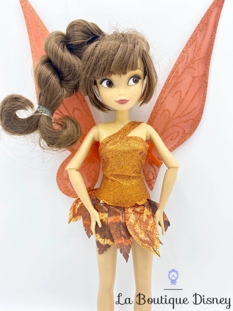 Poupée Noa Disney Fairies Disney Store Clochette Et La Créature Légendaire Fée Ailes Orange 30 Cm 2 Poupée Noa Disney Fairies Disney Store Clochette Et La Créature Légendaire Fée Ailes Orange 30 Cm – Image 2