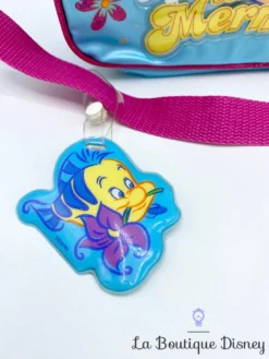 Sac Isotherme Ariel La Petite Sirène Disney Store Exclusive Little Mermaid Glacière Sac Pique Nique 8 Sac Isotherme Ariel La Petite Sirène Disney Store Exclusive Little Mermaid Glacière Sac Pique Nique -Magasin De Décoration Disney sac isotherme la petite sirene ariel disney store glaciere lunchbag sac pique nique polochon 3