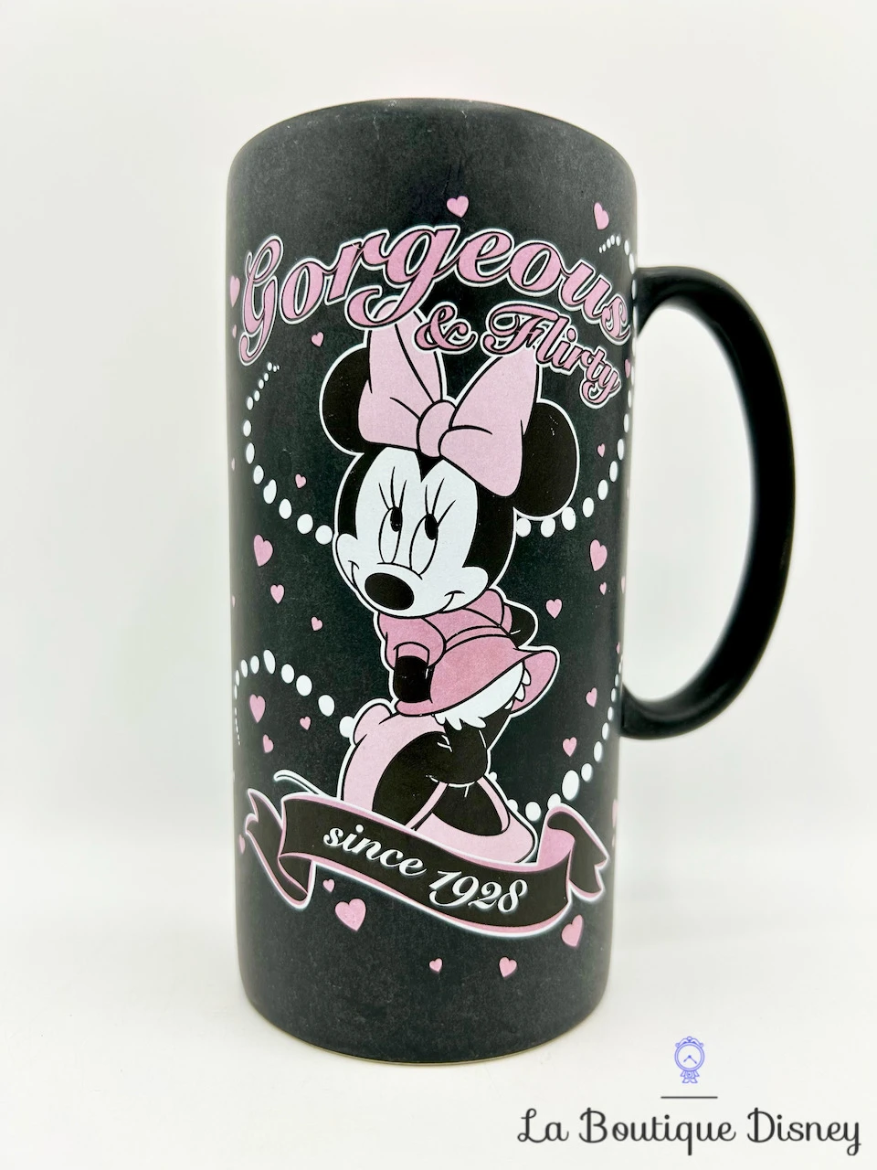Tasse Minnie Mouse Gorgeous Flirty Disney Store Exclusive Mug Haut Noir Rose 3 Tasse Minnie Mouse Gorgeous Flirty Disney Store Exclusive Mug Haut Noir Rose – Image 3