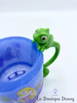 Tasse Plastique Raiponce Pascal Disney Store Mug Maximus Violet Paillettes -Magasin De Décoration Disney tasse plastique raiponce pascal disney store mug violet maximus 15